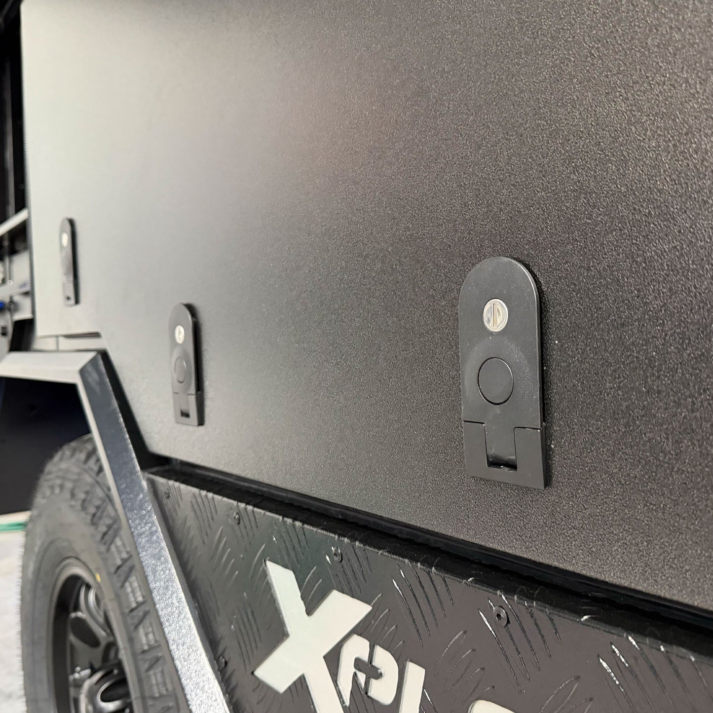 Black Compression Lock with Keys